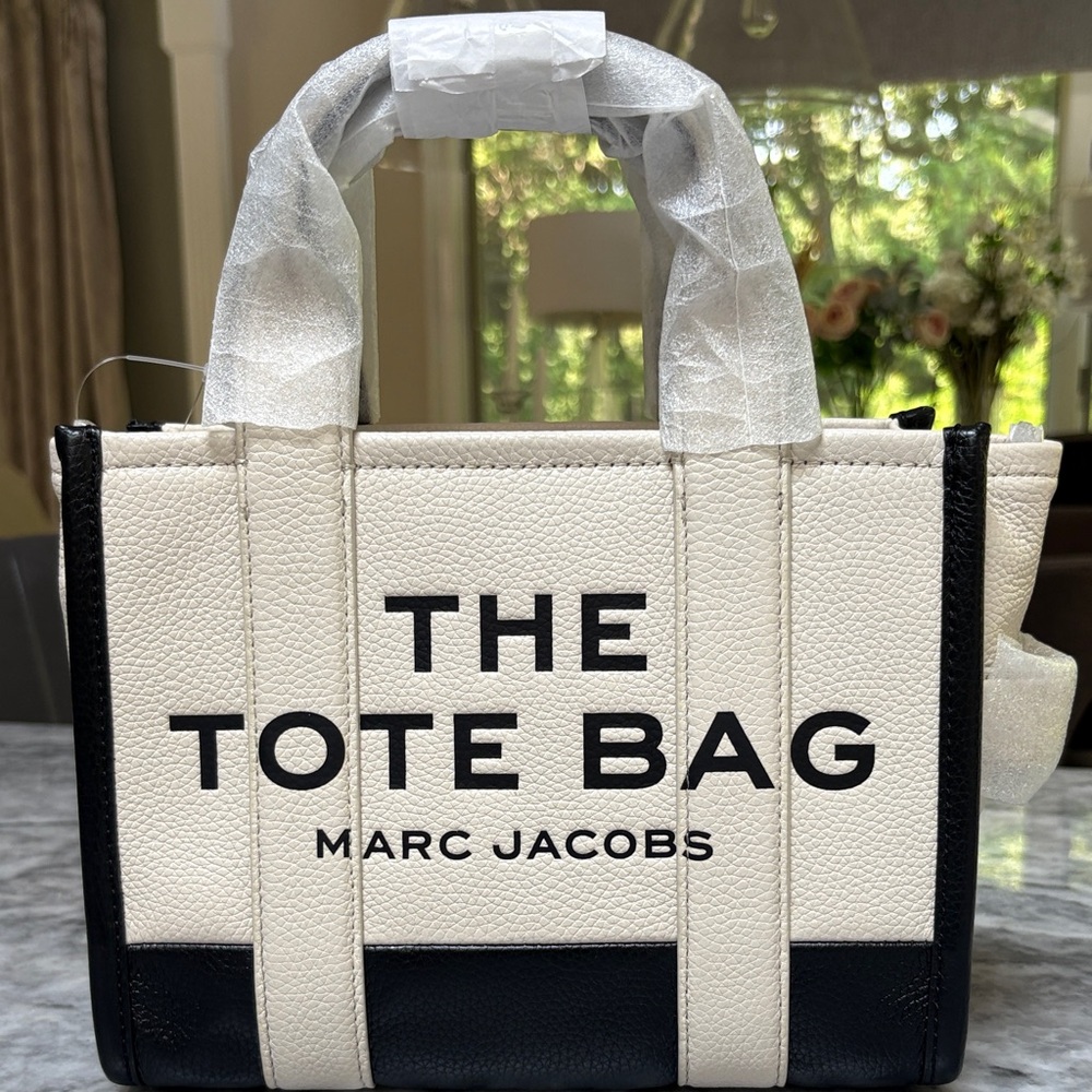 Marc Jacobs Cream and Black Tote Bag
